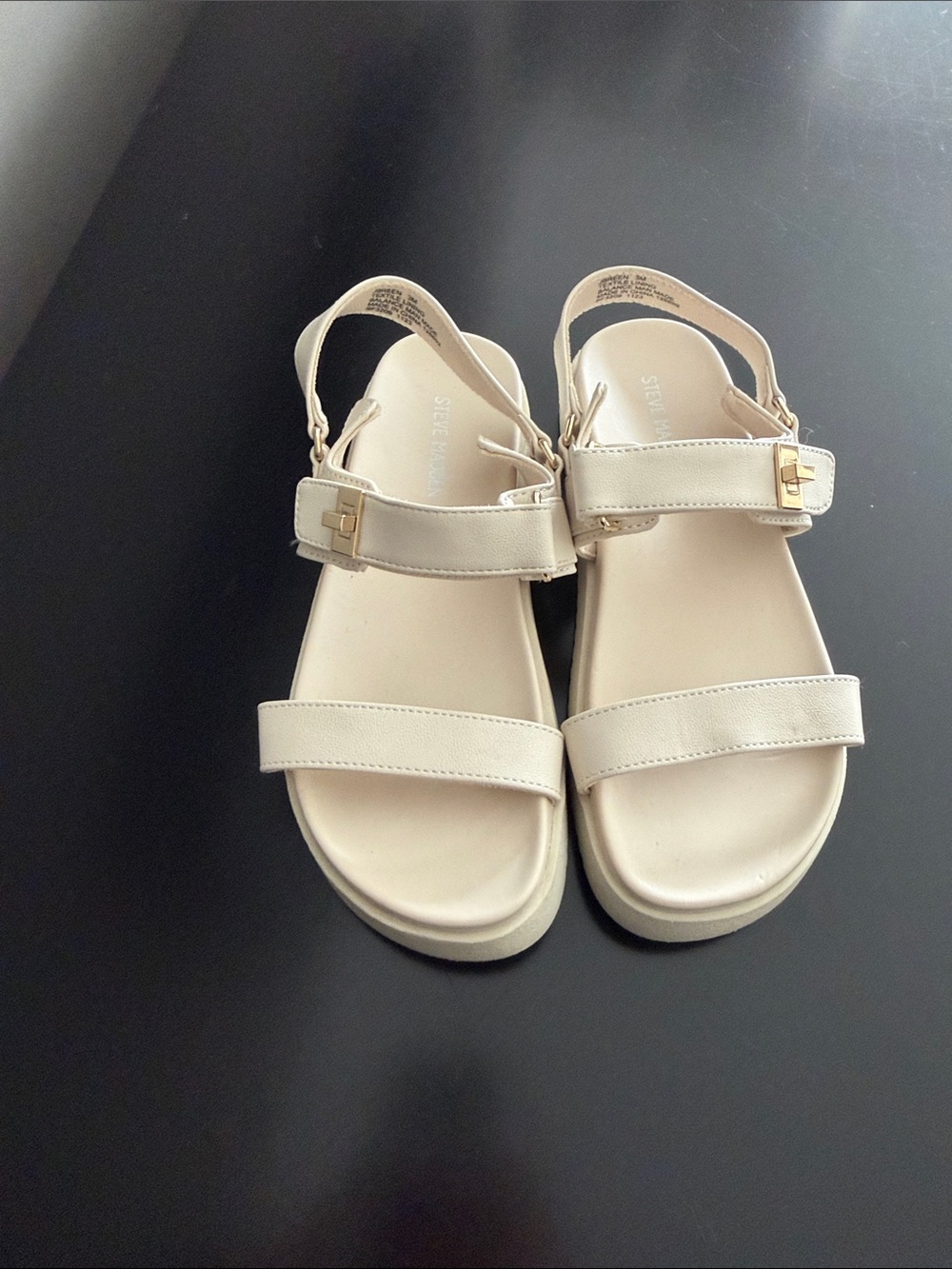 Steve Madden Kids Cream Buckle Strap Sandals
